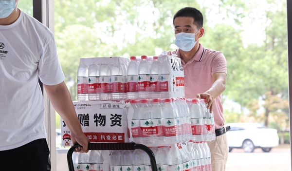 山鸣谷应 共克时艰 | 东方邦太整体家居向一线防疫工作者捐赠防疫物资