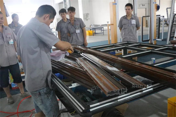 帕莱德门窗丨可盐可甜会打拼的团队 你想加入吗