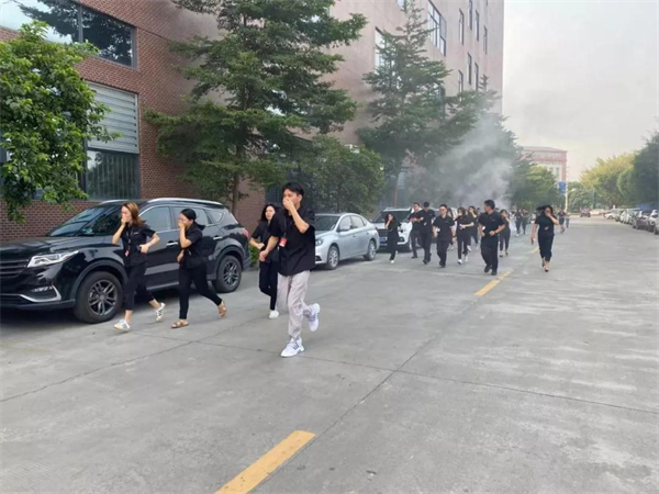 帕莱德门窗丨可盐可甜会打拼的团队 你想加入吗