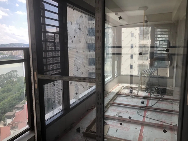 梵帝尔家居系统门窗| 南宁超大玻璃封阳台，精湛技艺营造美好家