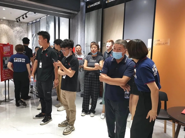 金牌亚洲瓷砖再添活力,库尔勒旗舰店盛大开业 金牌亚洲瓷砖再添活力,库尔勒旗舰店盛大开业
