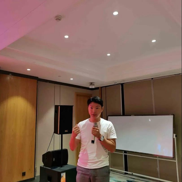 “朗于心·途共赢”朗途瓷砖2021年事业合伙人联动会昆明站，圆满收官！