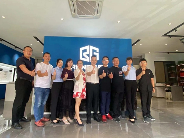 荣高门窗助力终端|育新商、造大商,全面赋能发展!