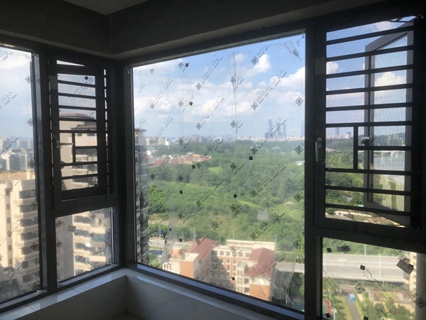 梵帝尔家居系统门窗| 南宁超大玻璃封阳台，精湛技艺营造美好家