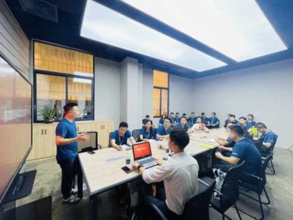 慧亚家居助力富奥斯门窗深度培训：高效转化激发更大市场活力