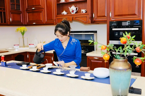 美大集成灶:为什么别人家110㎡的房子,看着像160㎡? 美大集成灶:为什么别人家110㎡的房子,看着像160㎡?