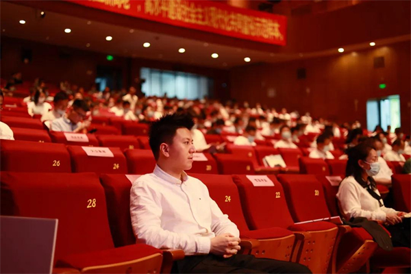 久盛地板获“2020年慈善突出贡献单位”奖