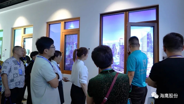 海鹰门窗品牌升级战略发布 铝木助眠窗全球首发开启静时代