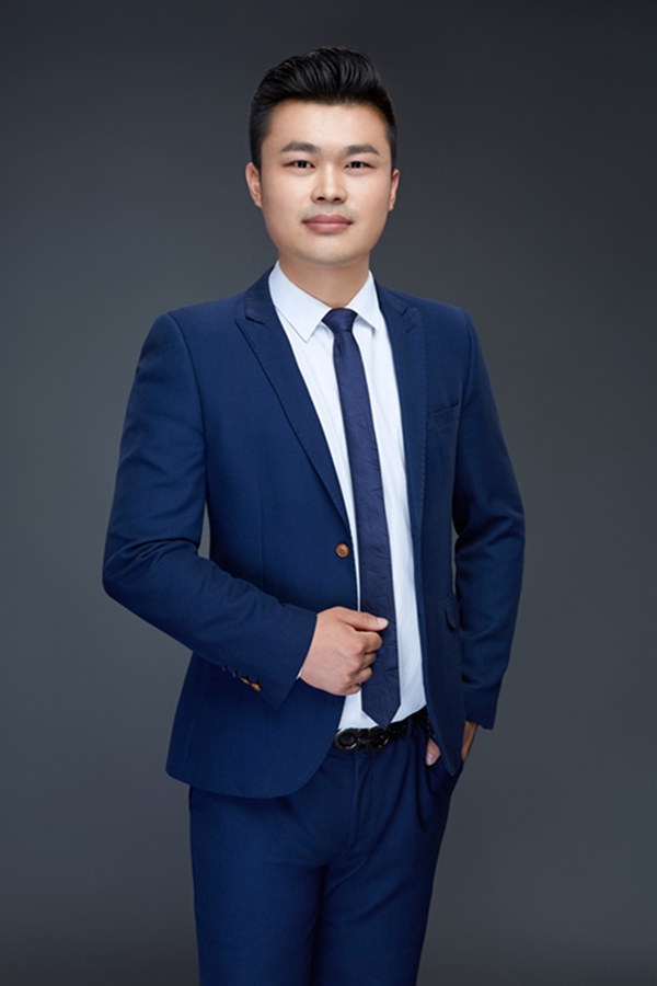 古思诺全屋定制周硕：主打轻奢新品，紧随前沿设计