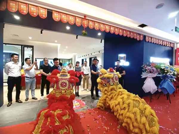 天东门窗：品墅高端系统门窗4.0形象店正式开业！