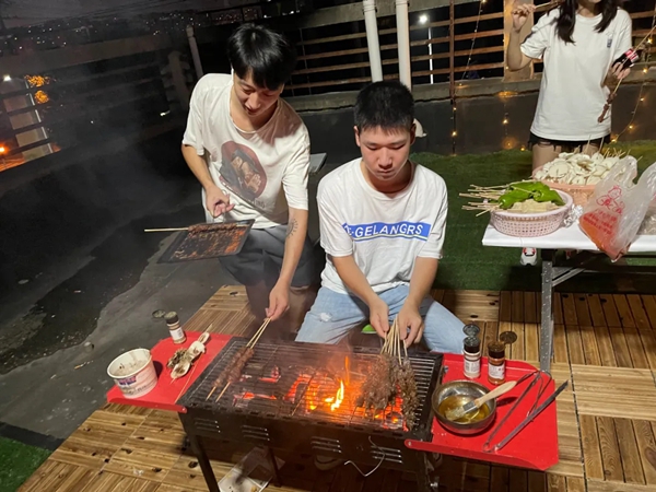 蔻帝COLDEC墙面定制的夏日狂欢团建