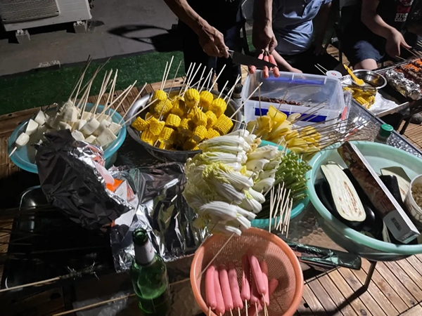 蔻帝COLDEC墙面定制的夏日狂欢团建