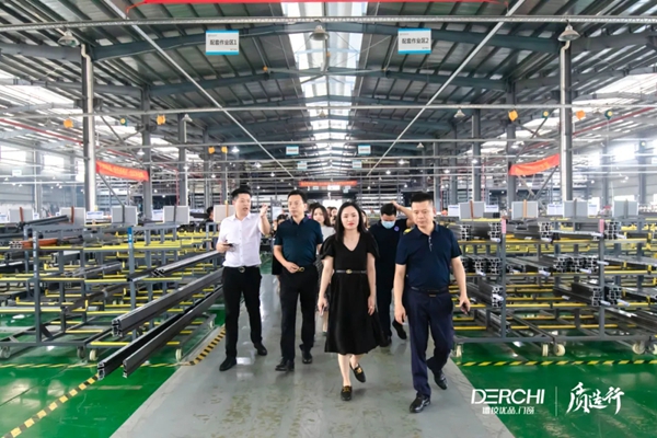 匠心质造|新浪家居“质造行”走进德技优品门窗