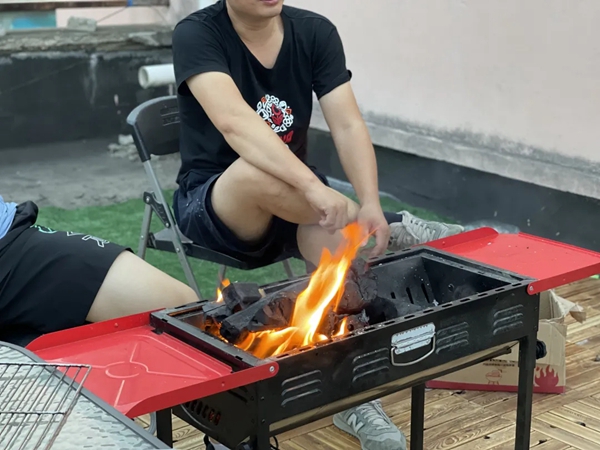 蔻帝COLDEC墙面定制的夏日狂欢团建