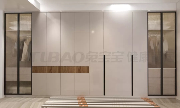 兔宝宝健康家居:217㎡轻奢风四居室,对精致生活的向往