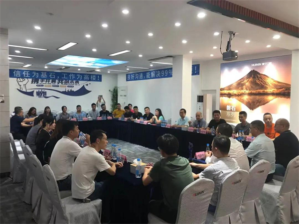 慧宁门窗丨佛山市门窗业协会副会长兼秘书长户诚一行莅临参观交流