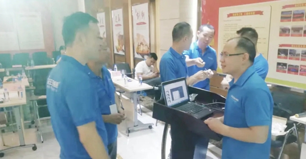 万格丽举行“胜在服务 赢在细节”品牌门店秋季集训 万格丽举行“胜在服务 赢在细节”品牌门店秋季集训
