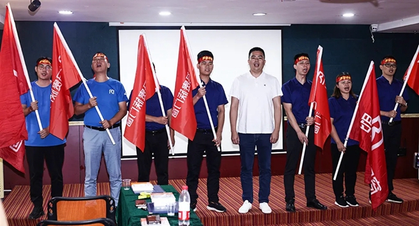 打牢坚实地基，利出一孔打胜仗丨罗马贵族门窗2021百日誓师大会圆满落幕！