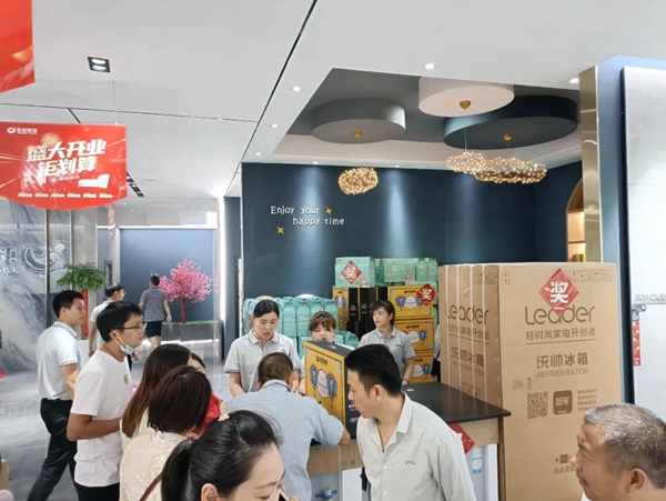 惊艳江城｜骏程陶瓷重庆旗舰店耀世启航