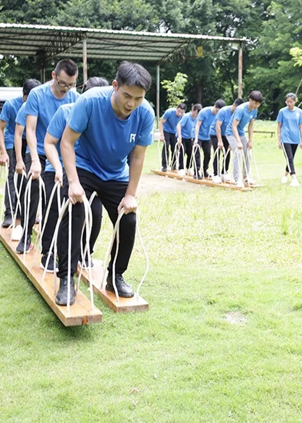 打牢坚实地基，利出一孔打胜仗丨罗马贵族门窗2021百日誓师大会圆满落幕！