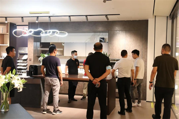 首造智能全屋定制“智能聚力未来”财富私享会成功举办 首造智能全屋定制“智能聚力未来”财富私享会成功举办