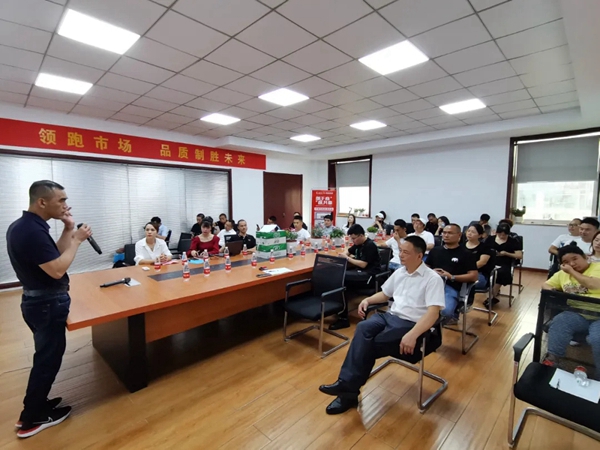 朗途陶瓷2021年事业合伙人联动会【南通站】圆满收官