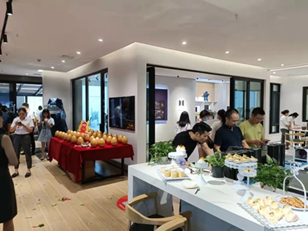 天东门窗：品墅高端系统门窗4.0形象店正式开业！