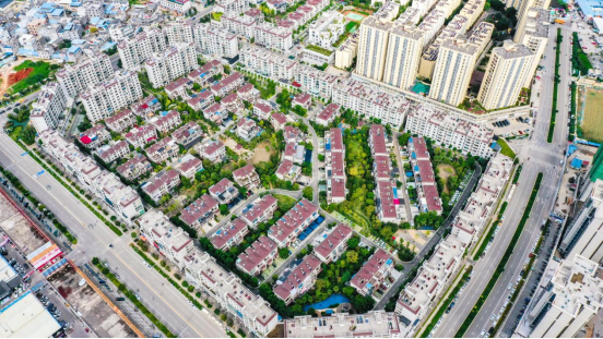 新豪轩门窗：称霸豪华别墅群 百名业主对Ta赞不绝口
