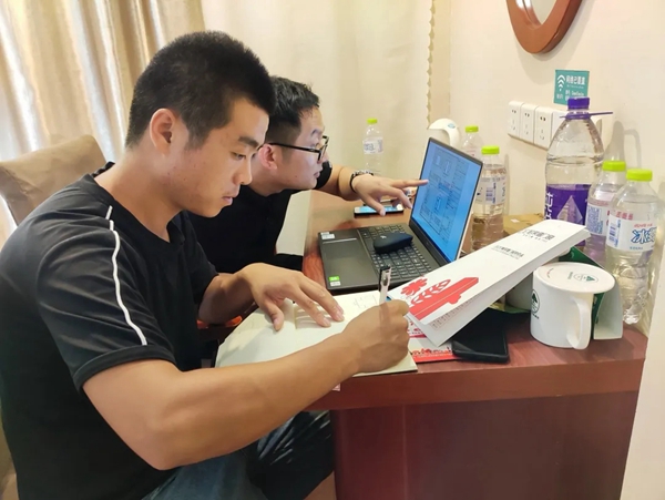 帕莱德门窗强帮扶 优落地 沉浸式终端帮扶助力成长