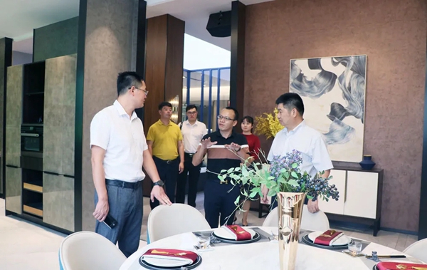 佳居乐高端全屋定制与华美立家达成战略合作