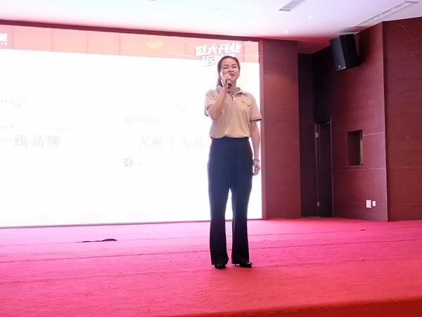惊艳江城｜骏程陶瓷重庆旗舰店耀世启航