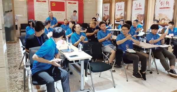 万格丽举行“胜在服务 赢在细节”品牌门店秋季集训