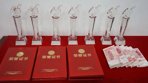 “星耀佳歌·一路佟行”-----佳歌集成灶8月全国招商会表彰大会圆满举行！