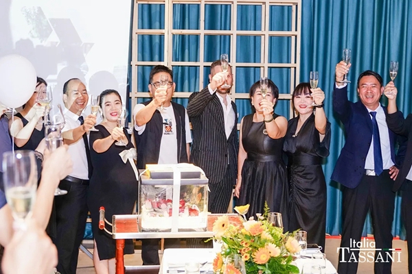 塔萨尼艺术涂料：入华“七迹”周年庆典浪漫演绎