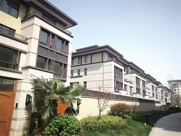 坚朗五金:朗石建筑涂料——岩片漆 坚朗五金:朗石建筑涂料——岩片漆