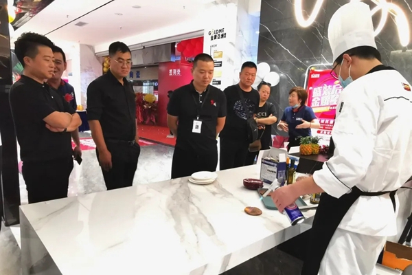 金牌亚洲瓷砖再添活力,库尔勒旗舰店盛大开业 金牌亚洲瓷砖再添活力,库尔勒旗舰店盛大开业
