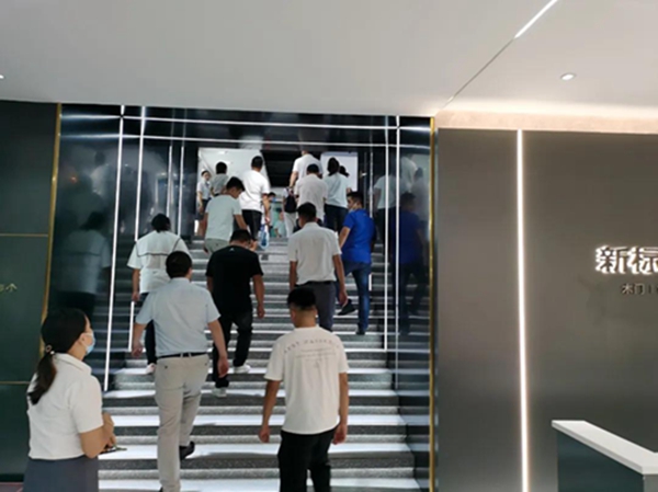现场签约42城，新标门窗2021创富合伙人峰会圆满成功！
