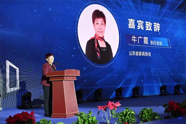 千川木门董事长骆柏韬获2021年中国木门窗行业优秀青年企业家