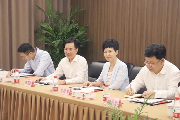 浙江省政协副主席吴晶一行莅临金凯德调研考察