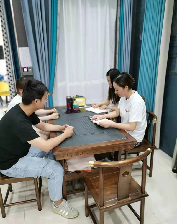 AI家居南京张丽：青年自信 品牌力量