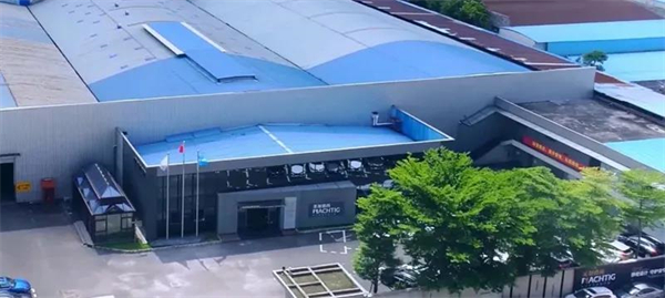 美加德尚门窗获“中国建材家居·铝门窗十大品牌”殊誉