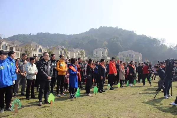 久盛地板2021爱木周 | 加入我们，相信你也可以变成光！