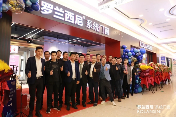 罗兰西尼系统门窗·大商说丨年销售额近3000万!稳扎稳打是门店布局关键