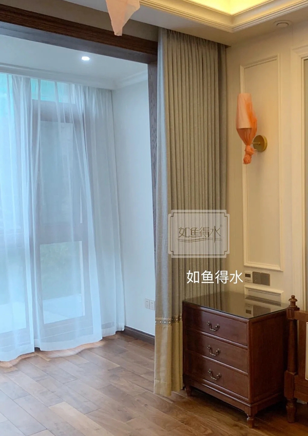 如鱼得水窗帘精品|如果阳台不装门，窗帘应该装在哪？