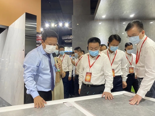 首届南海泛家居推介会今日开展 | 新润成陶瓷“严选生活周”超人气燃爆全场! 首届南海泛家居推介会今日开展 | 新润成陶瓷“严选生活周”超人气燃爆全场!