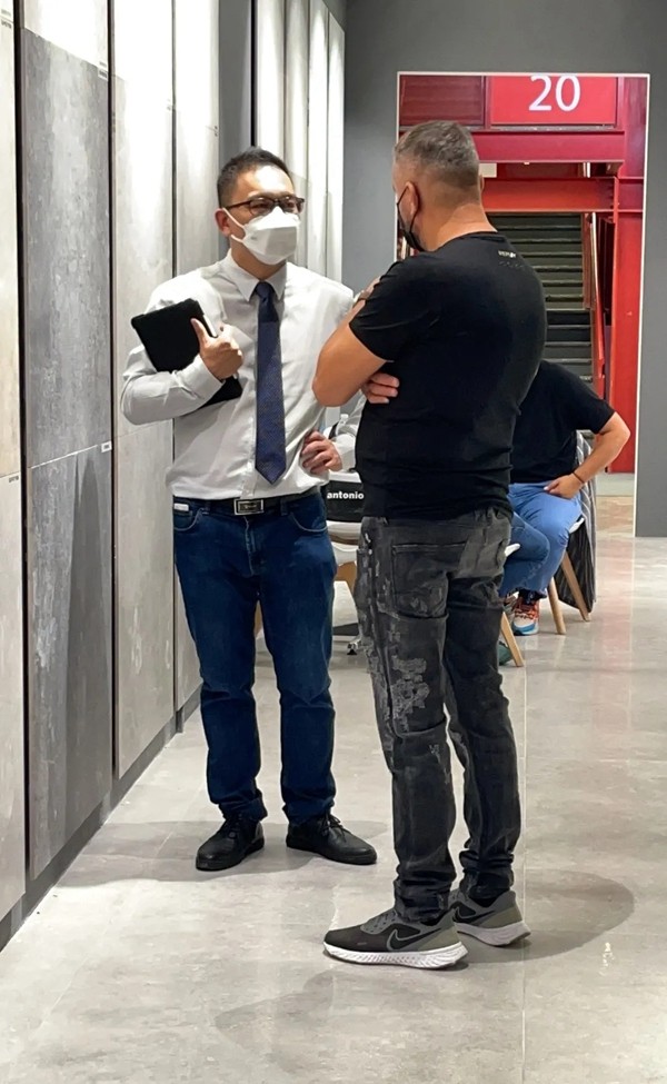 欧文莱陶瓷：博洛尼亚只是一个前场，却有你没看见的后场