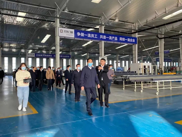 重大项目集中开工动员宿州市委、区委领导莅临天东门窗宿州生产基地检查指导工作