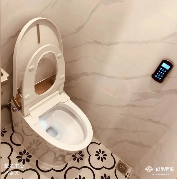 尚品宅配|阳台改卫生间，还装个玻璃洗衣房？！这75㎡老破小学区房真让人惊掉下巴！
