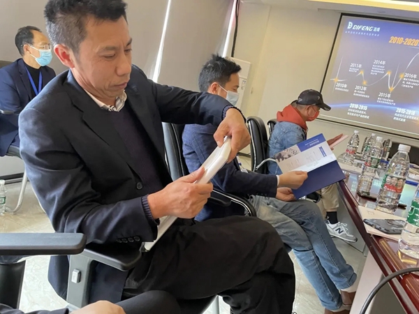 迪峰机械2021成都第三届中国木工机械之都家具生产供应链室内展圆满收官 迪峰机械2021成都第三届中国木工机械之都家具生产供应链室内展圆满收官