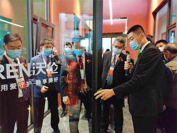 【今日聚焦】第十三届中国(潍坊)家居门窗博览会今日开幕！